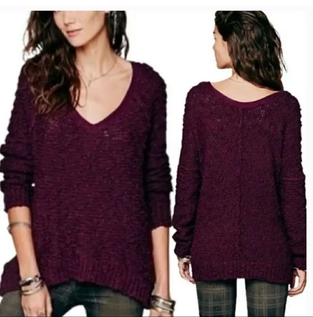 FREE PEOPLE Plum Purple Songbird V Neck Boucle Relaxed Fit Sweater-L